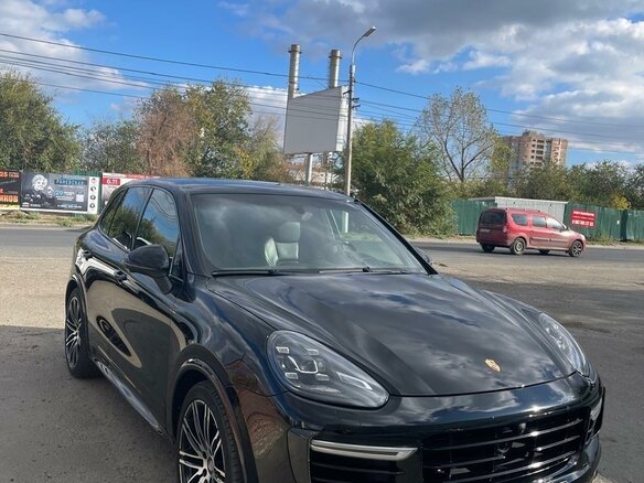 2011 Porsche Cayenne Turbo II (958), чёрный, 4100000 рублей - вид 3