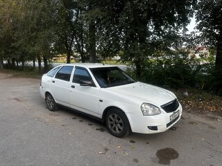 2010 Lada (ВАЗ) Priora I, белый, 300000 рублей, вид 2