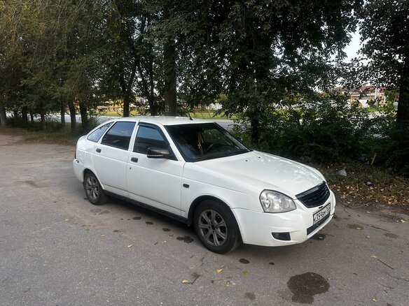 2010 Lada (ВАЗ) Priora I, белый, 300000 рублей - вид 1