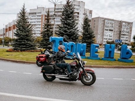 2019 Harley-Davidson Heritage, красный, 2200000 рублей, вид 1