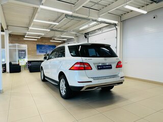 2014 Mercedes-Benz M-Класс 400 III (W166), белый, 3599900 рублей, вид 4