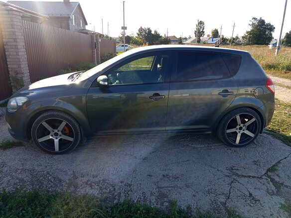 2010 Kia Ceed I Рестайлинг, серебристый, 850000 рублей - вид 5