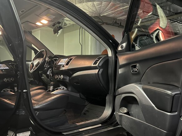 2008 Mitsubishi Outlander II, чёрный, 850000 рублей - вид 23