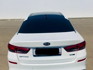 2019 Kia Optima IV Рестайлинг, белый, 2250000 рублей, вид 3
