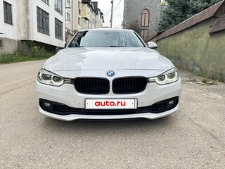 2017 BMW 3 серии 318i VI (F3x) Рестайлинг, белый, 1990000 рублей, вид 3