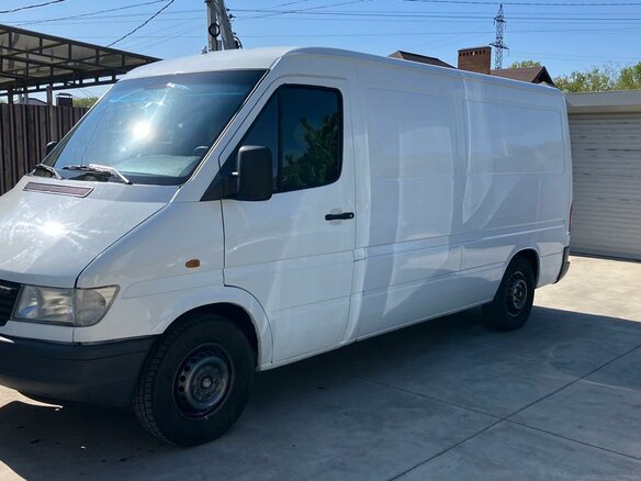 1999 Mercedes-Benz Sprinter, белый, 1288888 рублей - вид 2