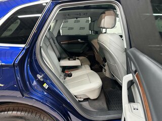 2022 Audi Q5 45 TFSI II (FY) Рестайлинг, синий, 4186000 рублей, вид 4