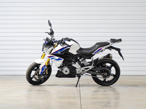 2018 BMW G 310 R, белый - вид 2