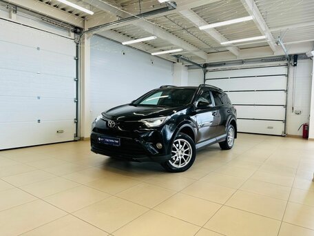 Toyota RAV4 IV (XA40) Рестайлинг
