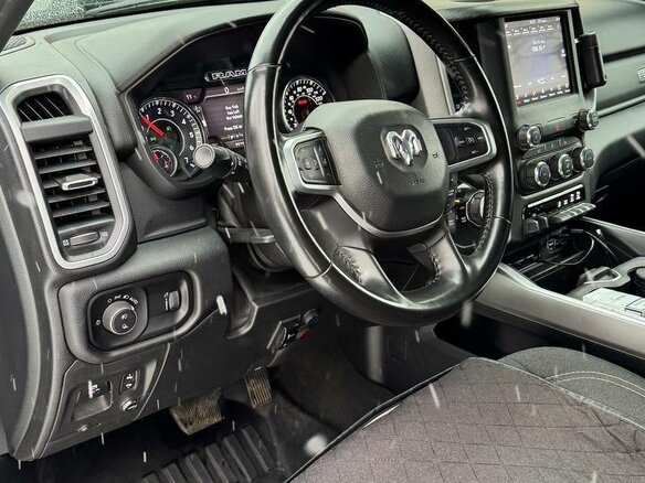 2021 Ram 1500 Quad Cab V, чёрный, 7000000 рублей - вид 7