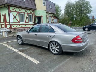 2005 Mercedes-Benz E-Класс 200 III (W211, S211), серый, 750000 рублей, вид 2