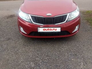 2013 Kia Rio 4-speed III, красный, 780000 рублей, вид 1