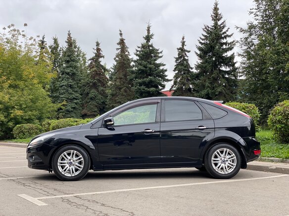 2010 Ford Focus II Рестайлинг, чёрный