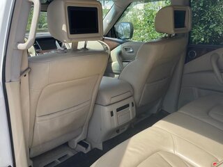 2012 Infiniti QX56 II, белый, 2600000 рублей, вид 2