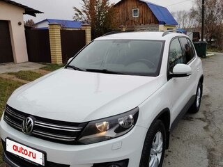 2014 Volkswagen Tiguan I Рестайлинг, белый, 1470000 рублей, вид 3