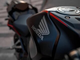 2019 Honda CBR 650R, чёрный, 830000 рублей, вид 2
