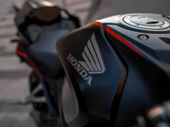 2019 Honda CBR 650R, чёрный, 830000 рублей - вид 1