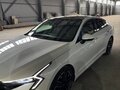 2023 Kia K5 III Рестайлинг, белый, 3600000 рублей