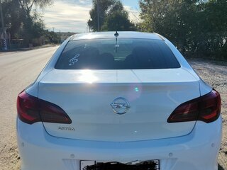 2013 Opel Astra J Рестайлинг, белый, 1000000 рублей, вид 5