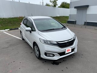 2018 Honda Fit III Рестайлинг, белый, 1400000 рублей, вид 3