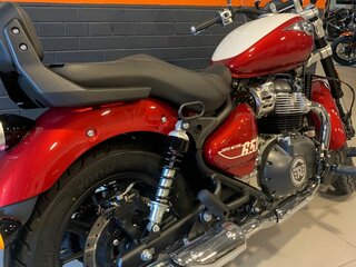2024 Royal Enfield Super Meteor, красный, 792000 рублей, вид 4