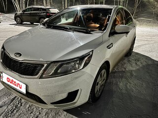 2014 Kia Rio III, белый, 1000000 рублей, вид 1