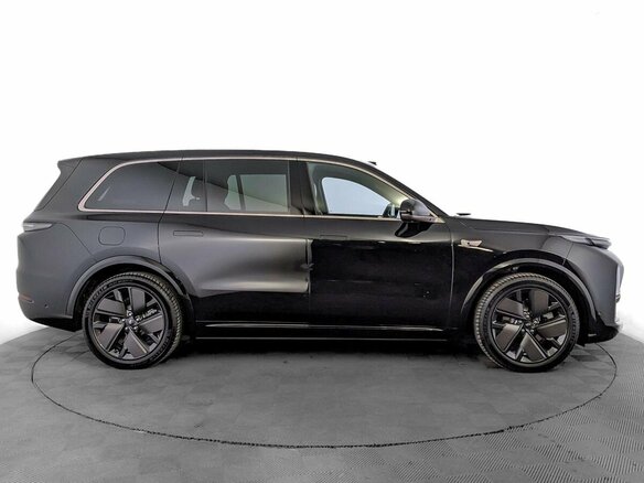 2025 Li Auto (Lixiang) L9 52.3 kWh I Рестайлинг, чёрный - вид 3