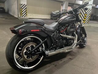 2017 Harley-Davidson Breakout, чёрный, 2100000 рублей, вид 5