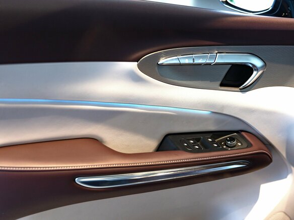 2025 Bestune T90 I, чёрный, 4181000 рублей - вид 10