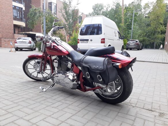 2007 Harley-Davidson CVO, красный - вид 2