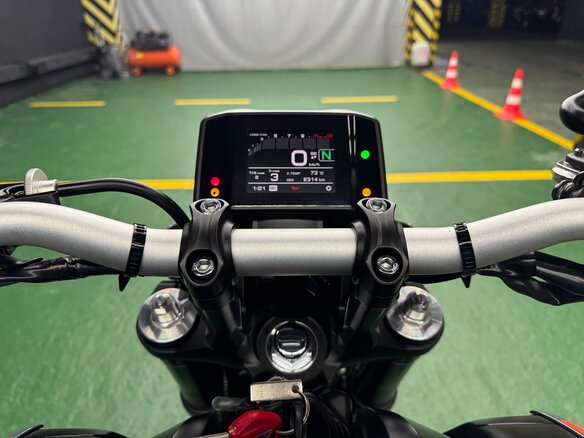 2021 Yamaha MT-09 (FZ-09), серый, 1150000 рублей - вид 14