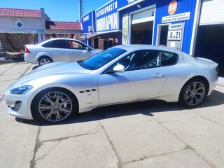 2012 Maserati GranTurismo Sport I, серебристый, 7000000 рублей, вид 2
