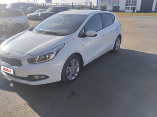 2013 Kia Ceed II, белый, 930000 рублей, вид 2