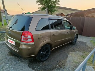 2012 Opel Zafira B Рестайлинг, бежевый, 850000 рублей, вид 4