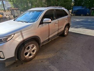 2013 Kia Sorento II Рестайлинг, серебристый, 1550000 рублей, вид 1