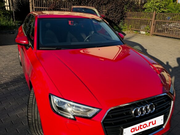 2020 Audi A3 III (8V) Рестайлинг, красный, 2700000 рублей - вид 2