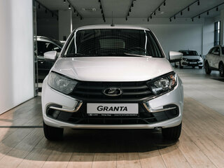2026 Lada (ВАЗ) Granta I Рестайлинг, серебристый, 1151000 рублей, вид 2