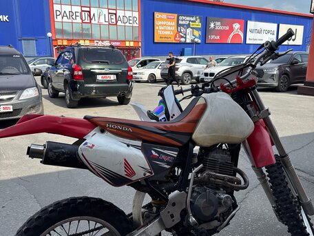 1997 Honda XR 400, красный, 289999 рублей, вид 3