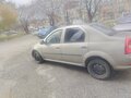 2011 Renault Logan I Рестайлинг, бежевый, 285000 рублей - вид 3