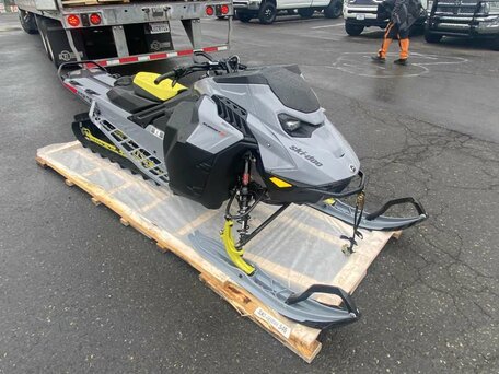 2025 BRP Ski-Doo Summit 850, серебристый, 2292430 рублей, вид 1
