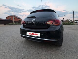 2015 Opel Astra J Рестайлинг, чёрный, 890000 рублей, вид 2