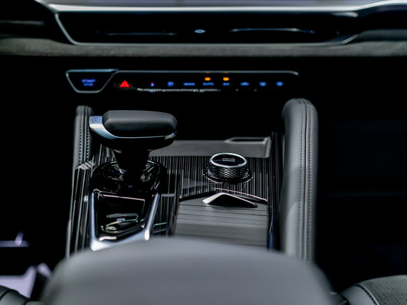 2026 Geely Monjaro I, серебристый, 4599990 рублей - вид 20