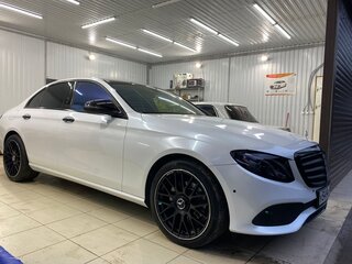 2016 Mercedes-Benz E-Класс 200 V (W213, S213, C238), чёрный, 3500000 рублей, вид 3