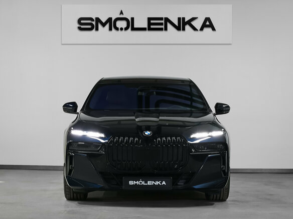 2022 BMW 7 серии 740d xDrive VII (G70), чёрный, 19990000 рублей - вид 3