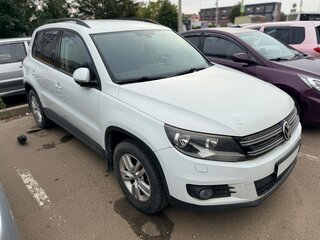 2015 Volkswagen Tiguan I Рестайлинг, белый, 1556000 рублей, вид 2