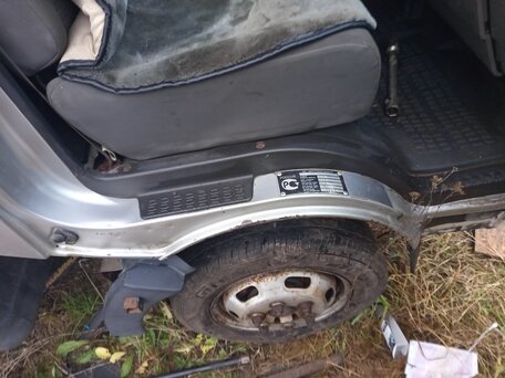2010 Nissan Cabstar, фиолетовый, 650000 рублей, вид 2