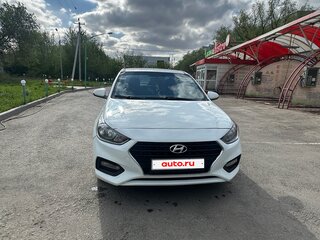 2017 Hyundai Solaris II, белый, 1000000 рублей, вид 2