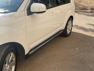 2013 Mitsubishi Outlander II Рестайлинг, белый, 1000000 рублей, вид 3