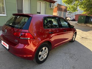 2013 Volkswagen Golf VII, красный, 950000 рублей, вид 3