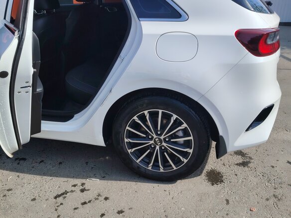 2019 Kia Ceed III, белый, 1690000 рублей - вид 14